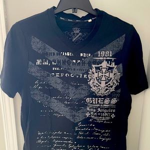 Guess v neck short sleeve tee